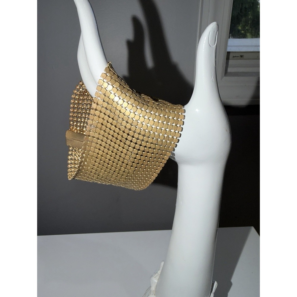 VINTAGE GOLD TONE MESH‎ STRONG MAGNETIC CLOSURE BRACELET
